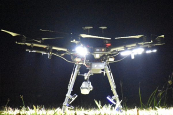 无人机照明.png 无人机照明.png