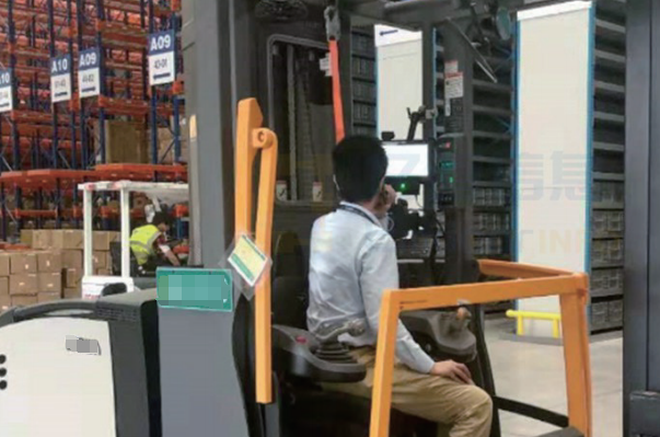 叉车三防平板电脑.png 叉车三防平板电脑.png