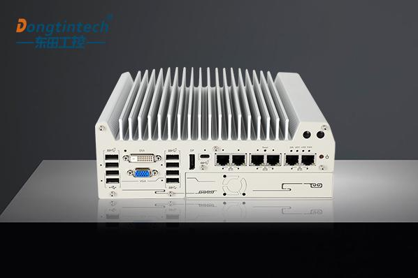 FUN88嵌入式无风扇工控机.png